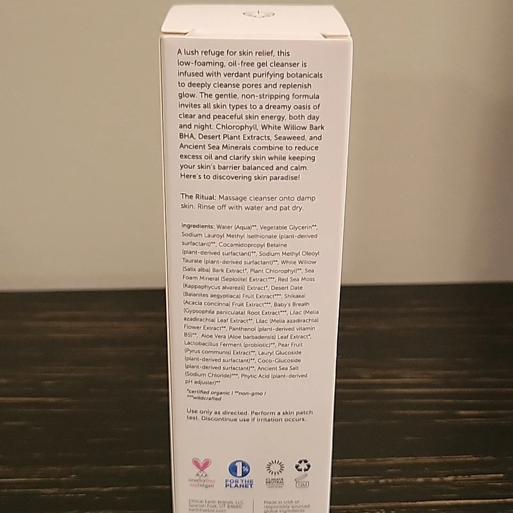 Oasis Deep Pore Cleanser - Picture 2 of 3